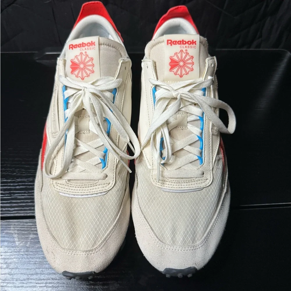 Men’s Reebok - Picture 3 of 8